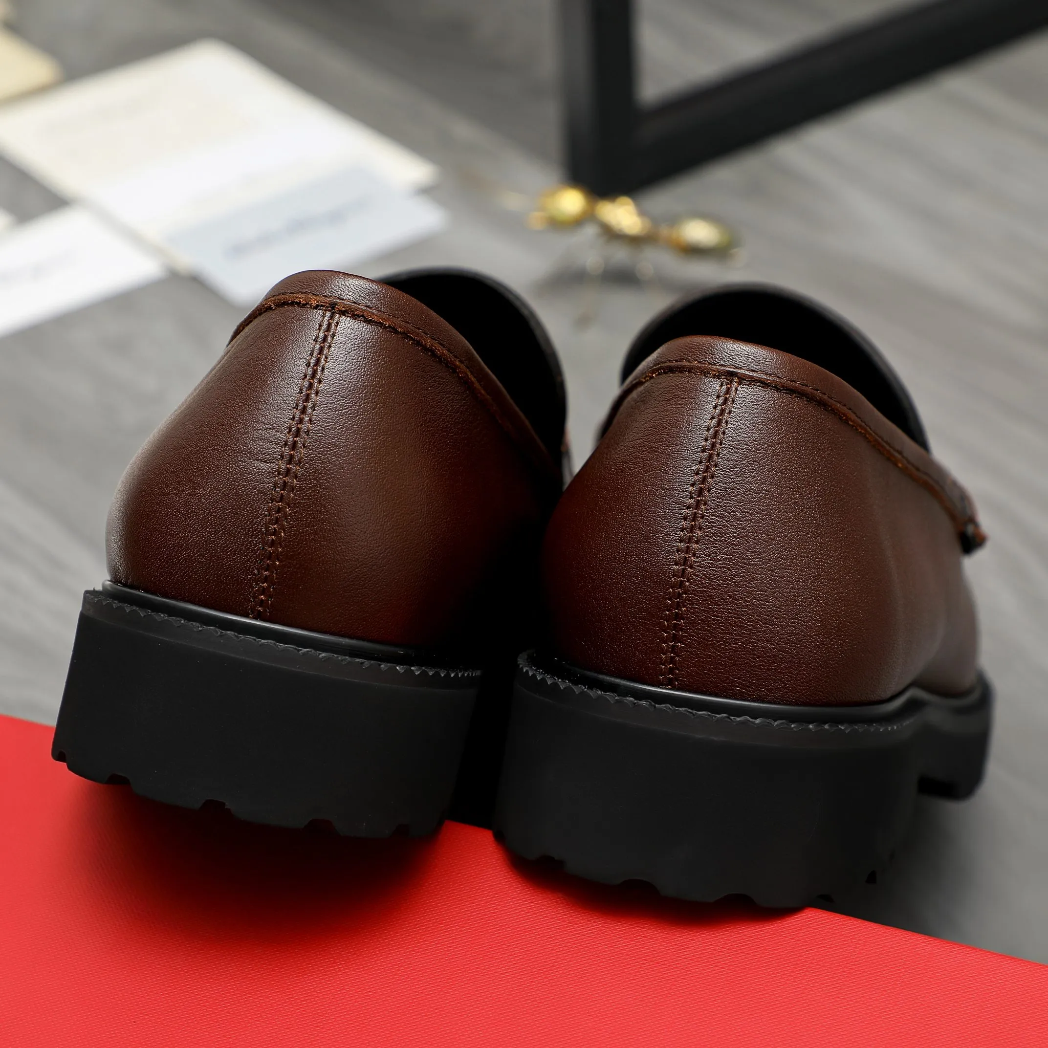 Men's shoes 💰540 Product trademark: Ferragamo "Ferragamo" business slip-on leather shoes Regular size: 38-44 (45.46 custom-made, non-refundable) Product materials: Selected high-quality cowhide upper, cowhide lining, original outsole